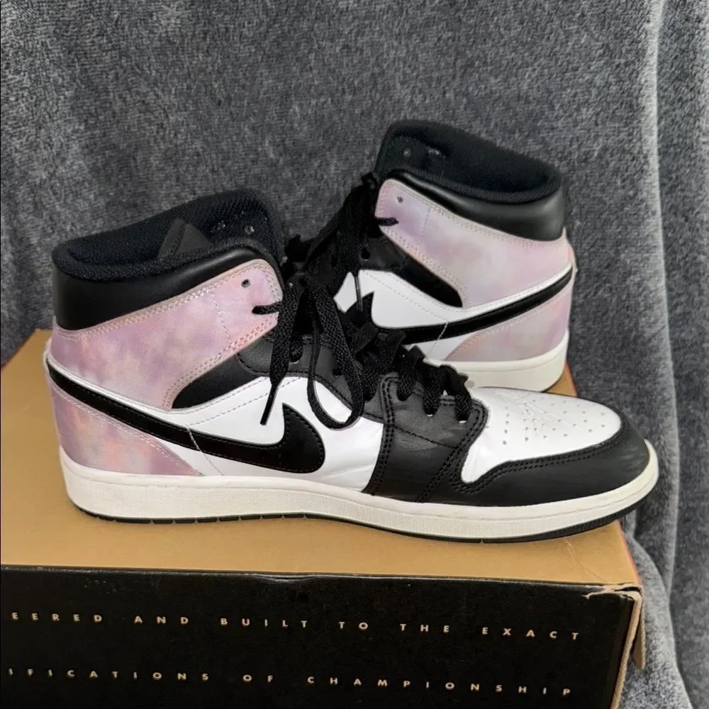 Air Jordan Retro 1 Black White purple Shoes